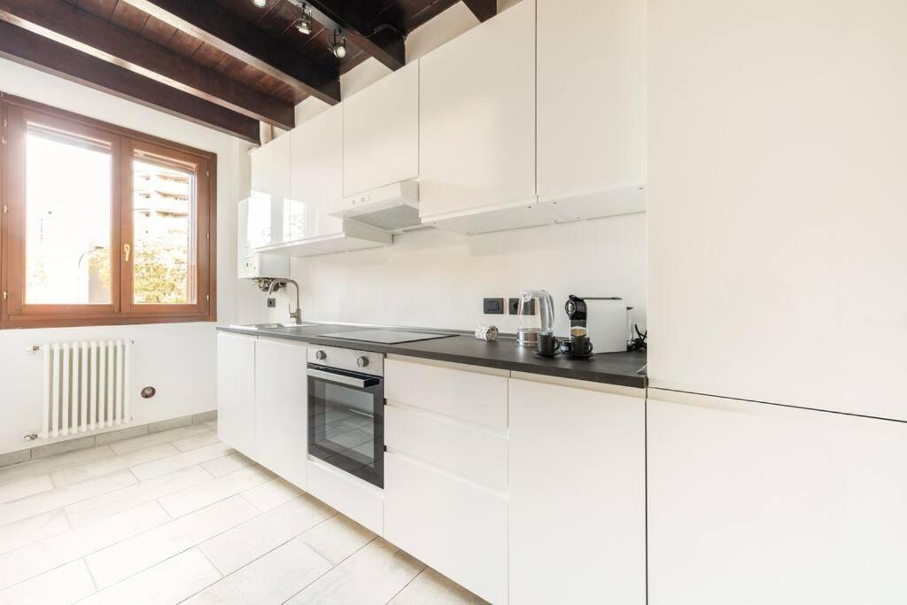 Appartamento Unico A Bologna Con 3 Camere E Parcheggio Gratuito Bolonha Exterior foto