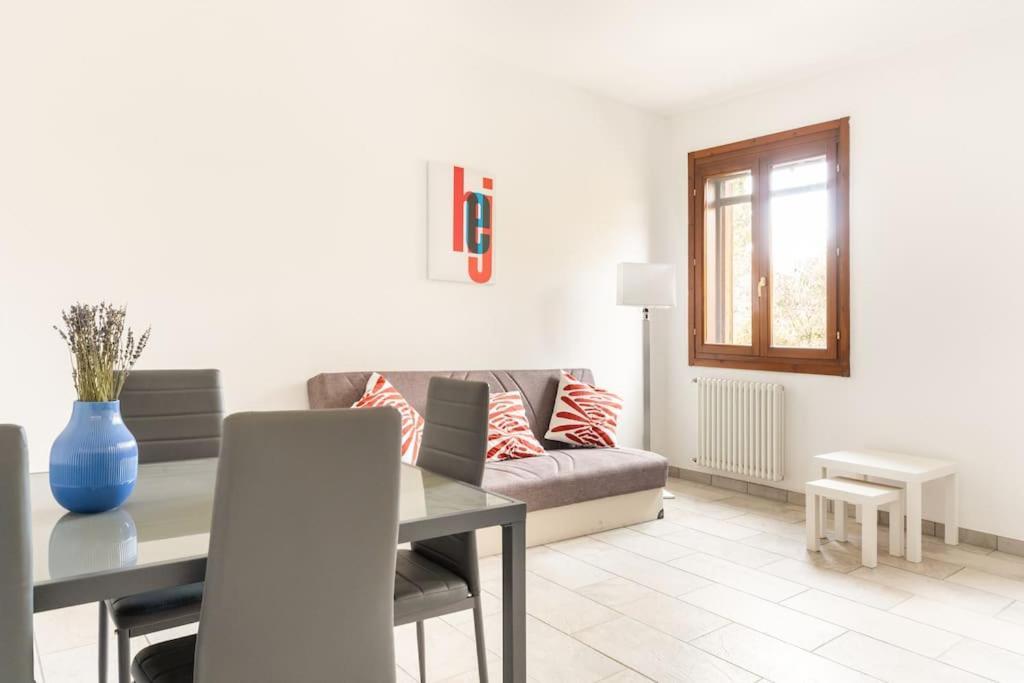 Appartamento Unico A Bologna Con 3 Camere E Parcheggio Gratuito Bolonha Exterior foto