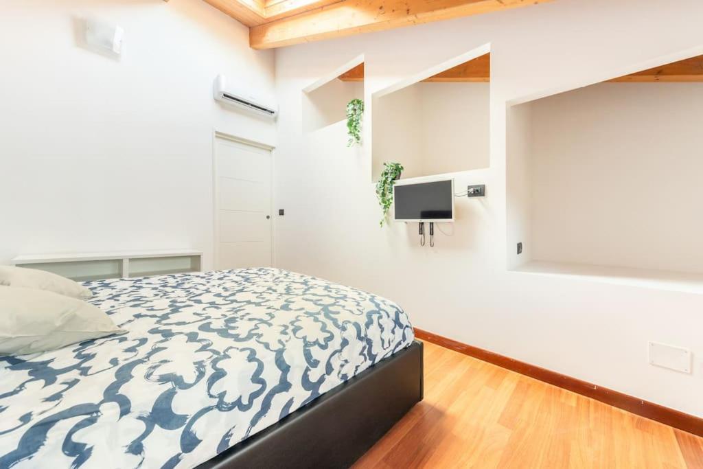 Appartamento Unico A Bologna Con 3 Camere E Parcheggio Gratuito Bolonha Exterior foto